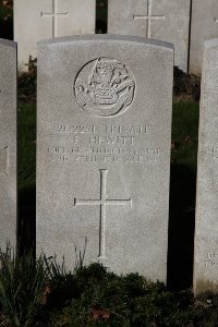 Lijssenthoek Military Cemetery - Hewitt, Frank