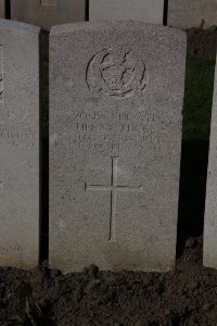 Lijssenthoek Military Cemetery - Higgs, Henry