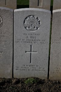 Lijssenthoek Military Cemetery - Hill, Allan