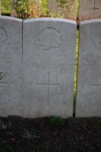 Lijssenthoek Military Cemetery - Hill, John Emerson