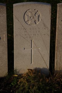 Lijssenthoek Military Cemetery - Hill, W A