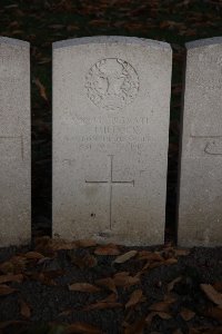 Lijssenthoek Military Cemetery - Hillock, J