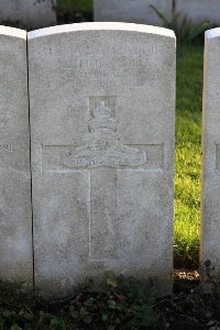 Lijssenthoek Military Cemetery - Hills, Arthur