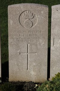 Lijssenthoek Military Cemetery - Hills, E E