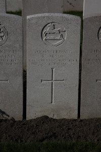Lijssenthoek Military Cemetery - Hinds, Henry