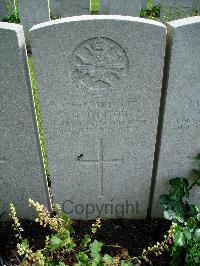 Lijssenthoek Military Cemetery - Hinton, G