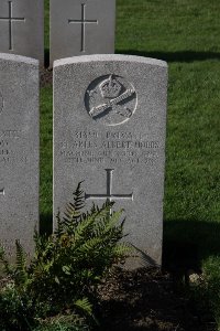 Lijssenthoek Military Cemetery - Hobbs, Charles Albert