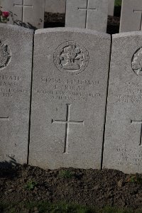 Lijssenthoek Military Cemetery - Hogan, J