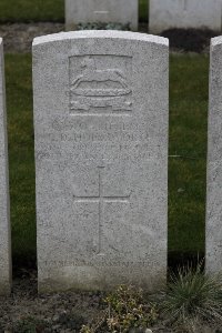 Lijssenthoek Military Cemetery - Holdsworth, Edgar Douglas