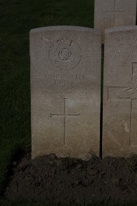 Lijssenthoek Military Cemetery - Holgate, Percy