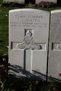 Lijssenthoek Military Cemetery - Hollins, Edward John