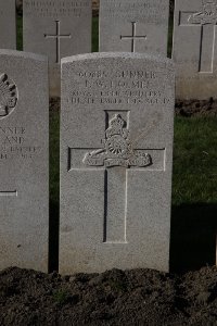 Lijssenthoek Military Cemetery - Holmes, F W