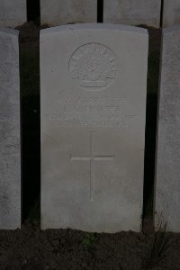 Lijssenthoek Military Cemetery - Hopper, Lyle George