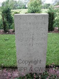 Lijssenthoek Military Cemetery - Hornisch, Erwin