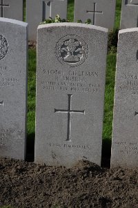 Lijssenthoek Military Cemetery - Hosker, Robert