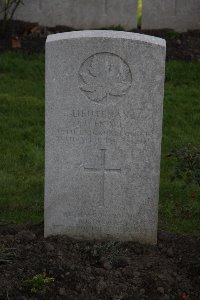 Lijssenthoek Military Cemetery - Howe, John