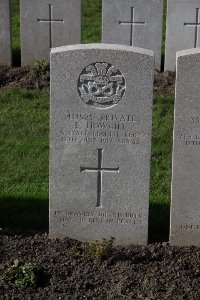 Lijssenthoek Military Cemetery - Howgill, E