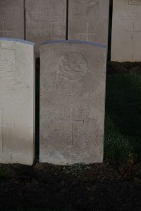 Lijssenthoek Military Cemetery - Hubball, Francis
