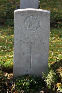 Lijssenthoek Military Cemetery - Hudson, Thomas
