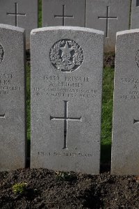 Lijssenthoek Military Cemetery - Hughes, Andrew