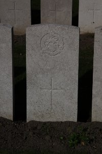 Lijssenthoek Military Cemetery - Hughes, Albert William