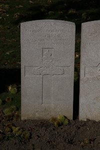 Lijssenthoek Military Cemetery - Hughes, David William