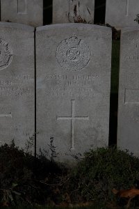 Lijssenthoek Military Cemetery - Hughes, George