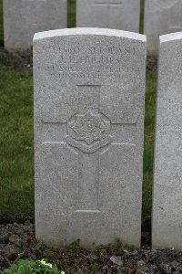 Lijssenthoek Military Cemetery - Hughes, James Edward