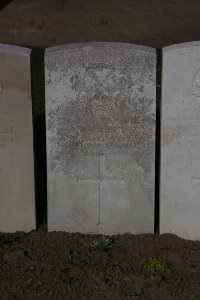 Lijssenthoek Military Cemetery - Hughes, James