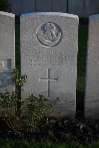 Lijssenthoek Military Cemetery - Hughes, Walter Ernest