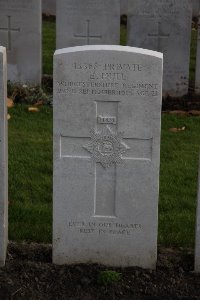 Lijssenthoek Military Cemetery - Hull, Ernest