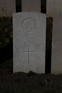 Lijssenthoek Military Cemetery - Hullten, Percy Garfield