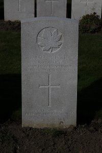 Lijssenthoek Military Cemetery - Hunt, John Royden