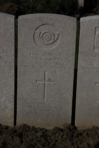 Lijssenthoek Military Cemetery - Hunt, Leonard Walter