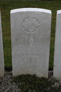 Lijssenthoek Military Cemetery - Hunter, John Walter