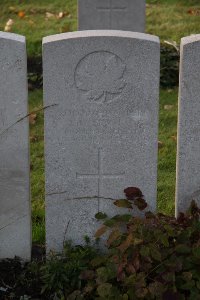 Lijssenthoek Military Cemetery - Huot, H
