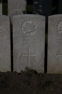 Lijssenthoek Military Cemetery - Hutchinson, James Johnston