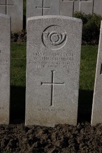 Lijssenthoek Military Cemetery - Hutchinson, William