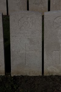 Lijssenthoek Military Cemetery - Huxtable, R B