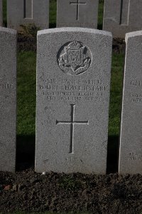 Lijssenthoek Military Cemetery - Hyland, Robert George
