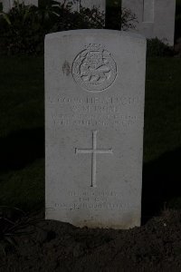 Lijssenthoek Military Cemetery - Irons, William Morley
