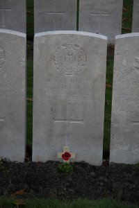 Lijssenthoek Military Cemetery - Irving, S