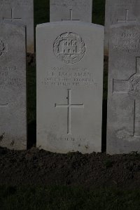 Lijssenthoek Military Cemetery - Jackaman, Frank Edward