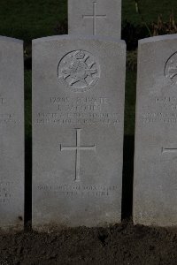 Lijssenthoek Military Cemetery - Jacques, James