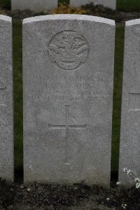 Lijssenthoek Military Cemetery - Jacques, R