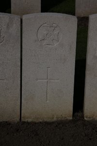 Lijssenthoek Military Cemetery - James, Fredrick