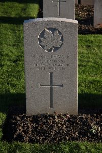 Lijssenthoek Military Cemetery - Jenkins, J