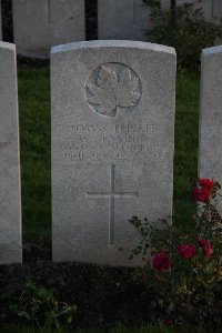 Lijssenthoek Military Cemetery - Jennings, W