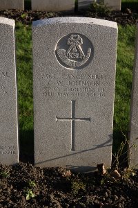 Lijssenthoek Military Cemetery - Johnson, Charles William