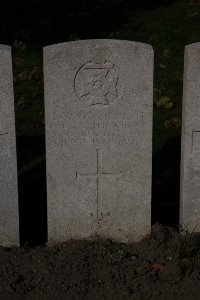 Lijssenthoek Military Cemetery - Johnson, Ernest Ralph
